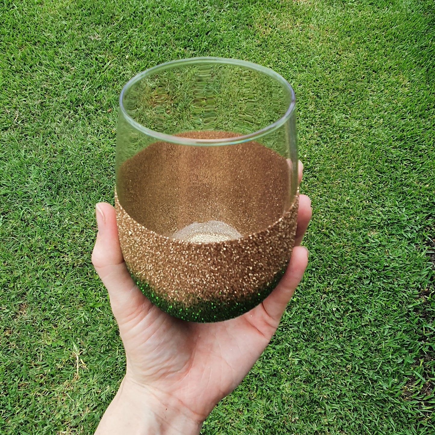 Gold & green stemless wine glass