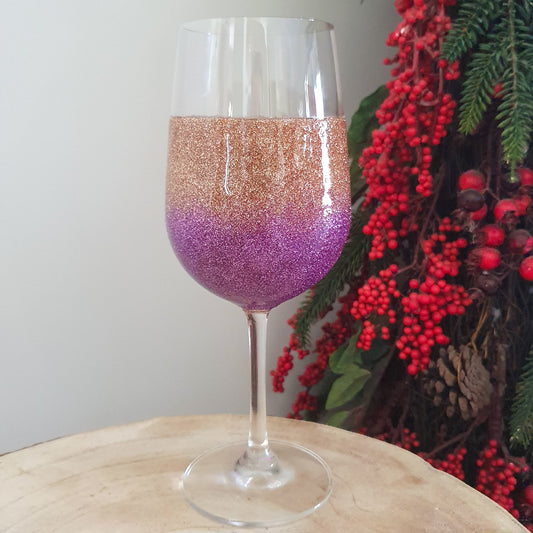 Gold & lilac wine glass