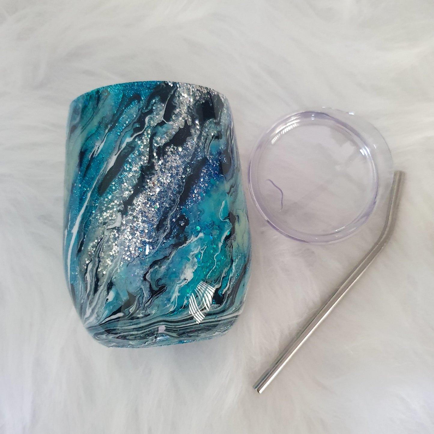 Blue glitter & pour wine tumbler