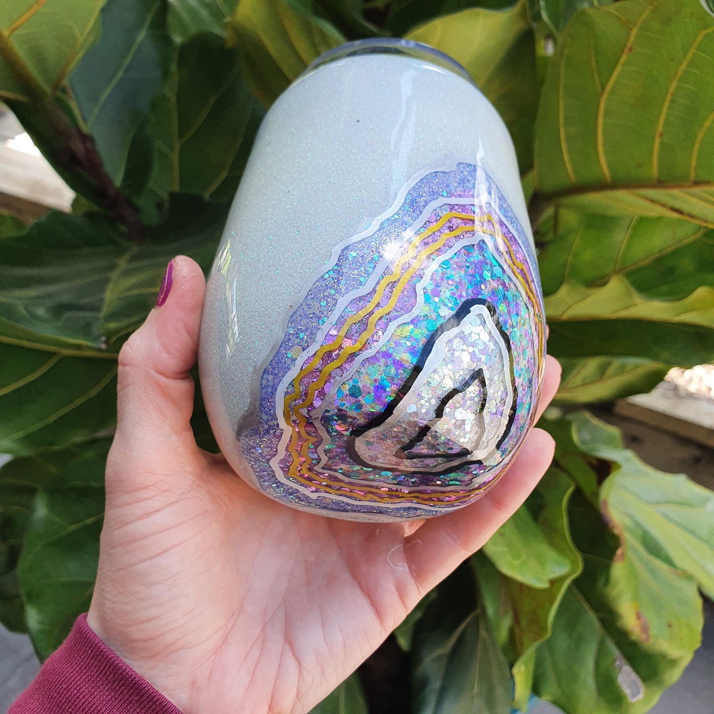 White Geode wine tumbler